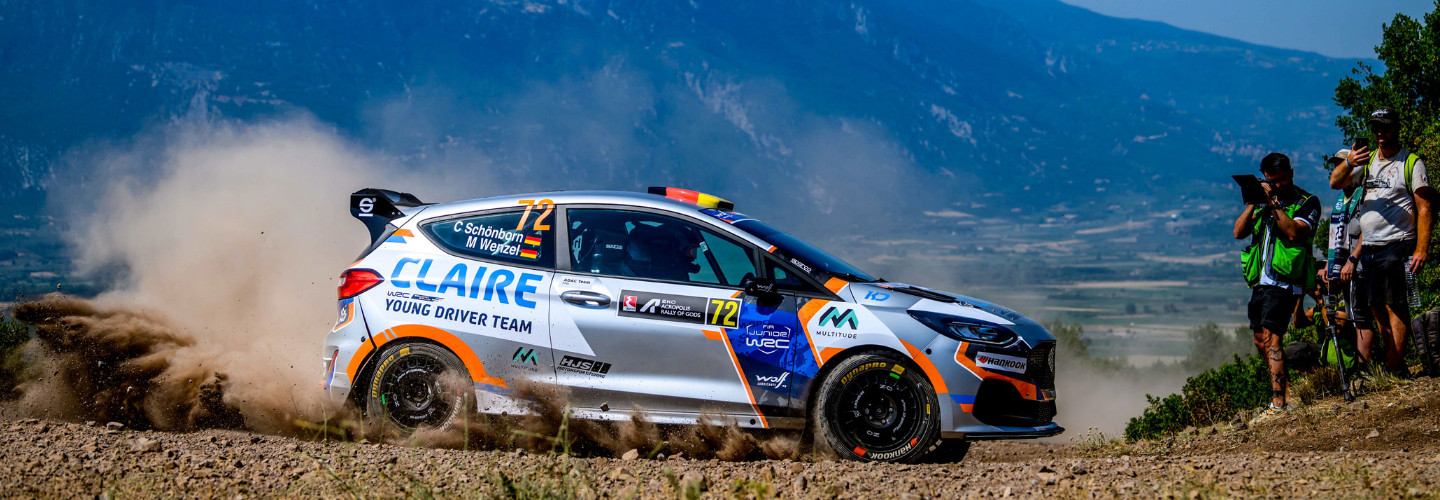 Die vielen Schotter-Rallyes waren ungewohntes Neuland für die Nachwuchspilotin Claire Schönborn