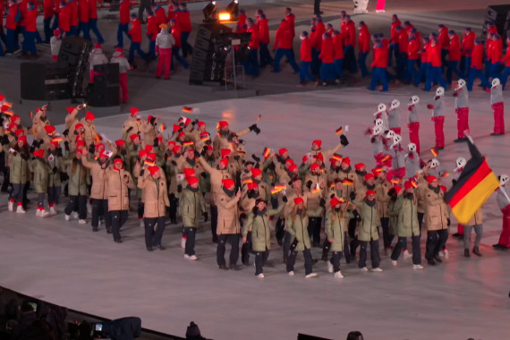 Wähle das Fahnenträger Duo für Peking 2022!