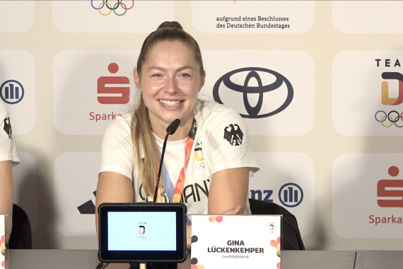 Im Rahmen der Pressekonferenz spricht Sprinterin Gina Lückenkemper u.a. über ihren Gesundheitszustand und ihre Ziele bei Olympia.