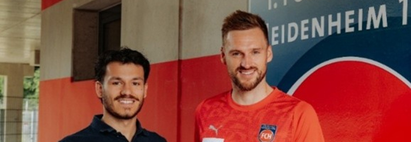 Kategorie Sportliche Fairness - Paul Altmann (Die Bayerische), Patrick Mainka (Kapitän des 1.FC Heidenheim), v.l.n.r.