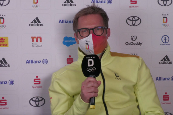 Im Interview spricht Stefan Pecher, Teamarzt der Nordischen Kombinierer, über den gesundheitlichen Zustand der Athleten.