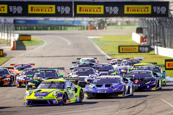 Das ADAC GT Masters startet in Hockenheim in die Saison