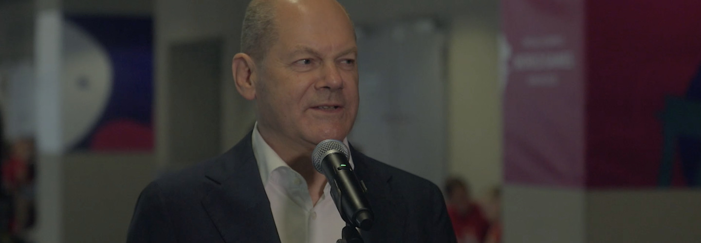 Bundeskanzler Olaf Scholz hat die Special Olympics World Games in Berlin besucht.
