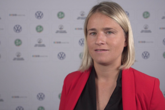 Im Interview spricht die ehemalige Para-Biathletin und Präsidentin des Sozial-Verbandes VdK Deutschland Verena Bentele u.a. über die Fußball-Inklusionstage und die Special Olympics World Games 2023 in Berlin.