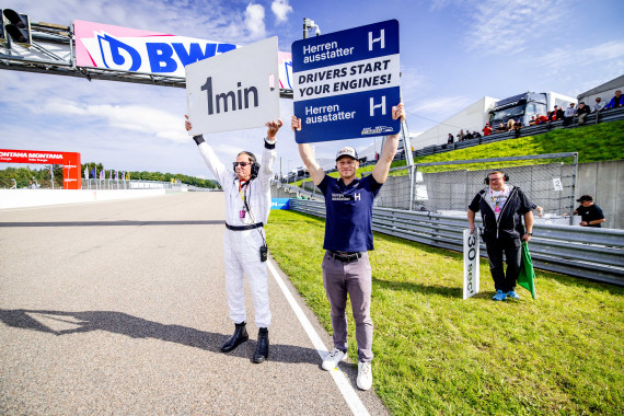 Bob-Ikone Francesco „Franz“ Friedrich setzte die ADAC GT Masters-Fahrer in Bewegung