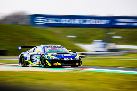 Dennis Marschall (D), Kim-Luis Schramm (D) / #27 Audi R8 LMS GT3 Evo II / Rutronik Racing