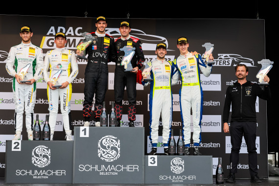 Das Podium vom Sonntagsrennen am Nürburgring
