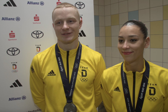 Im Interview sprechen die Synchronschwimmer*innen Michelle Zimmer und Frithjof Seidel über ihren Silber-Erfolg in der Kategorie "Free Routine Combination".