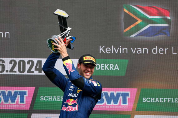 Comeback: Kelvin van der Linde kehrt nach einer Saison in die DTM zurück