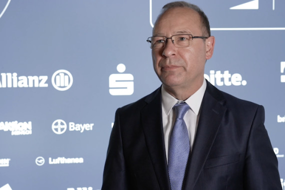 Im Interview spricht Dirk Wende, Pressesprecher der Deutschen Telekom, u.a. über die Bedeutung der Veranstaltung in den eigenen Räumlichkeiten.