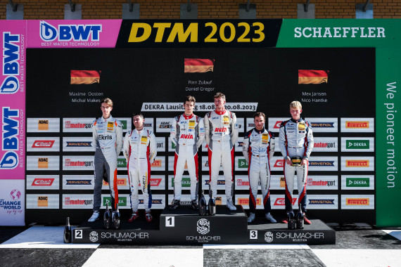 Das Samstagspodium der ADAC GT4 Germany auf dem Lausitzring