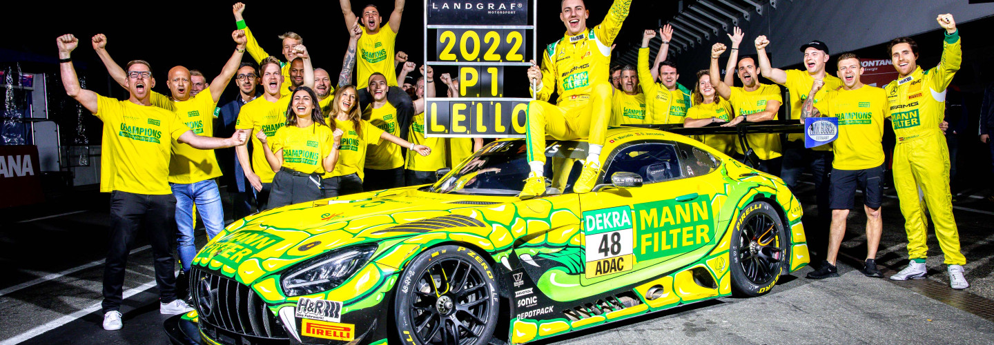 Feierlaune beim Mann-Filter Team Landgraf