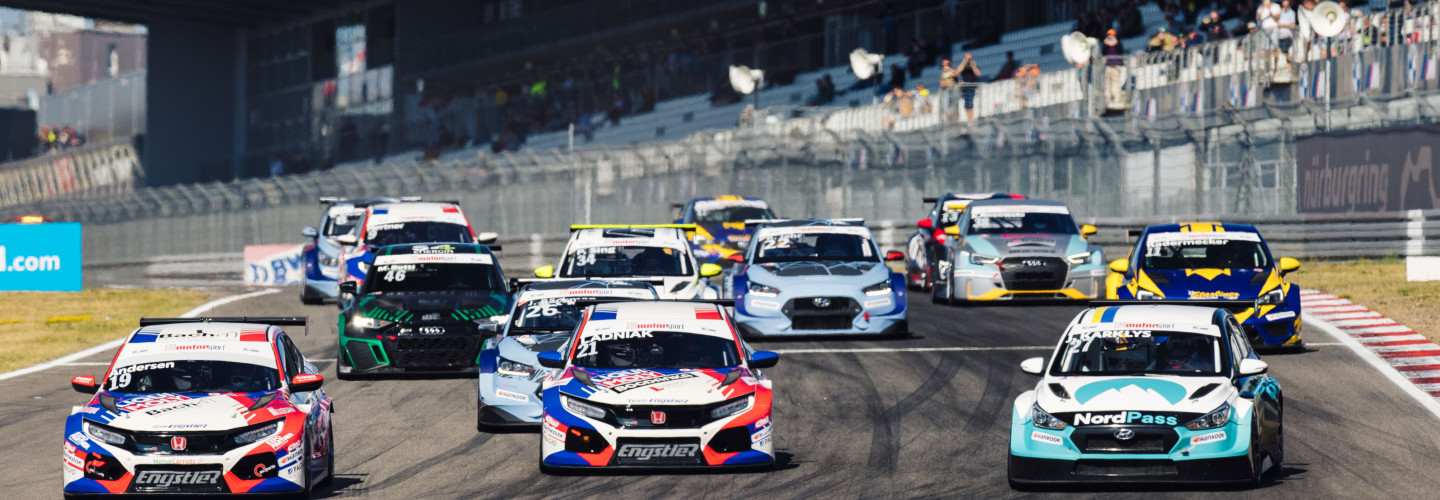 Die ADAC TCR Germany absolvierte im Jahr 2022 ihre siebte Saison