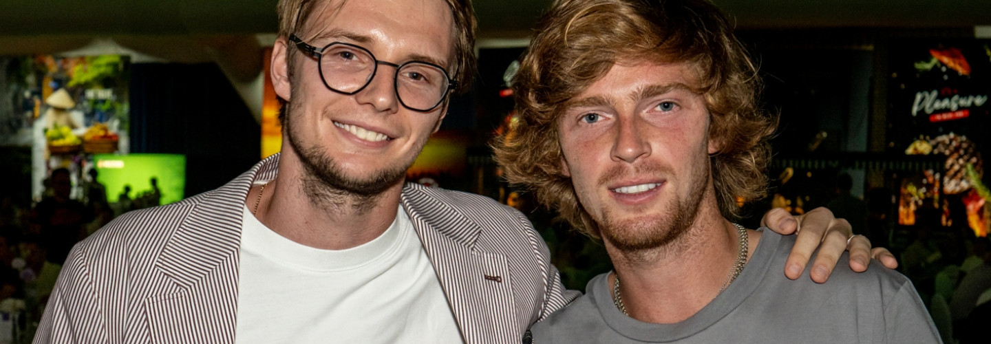Die Turnierfinalisten Alexander Bublik und Andrey Rublev
