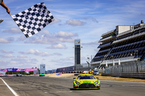 Marciello feiert am Nürburgring ersten Saisonerfolg und die Halbzeitmeisterschaft im ADAC GT Masters