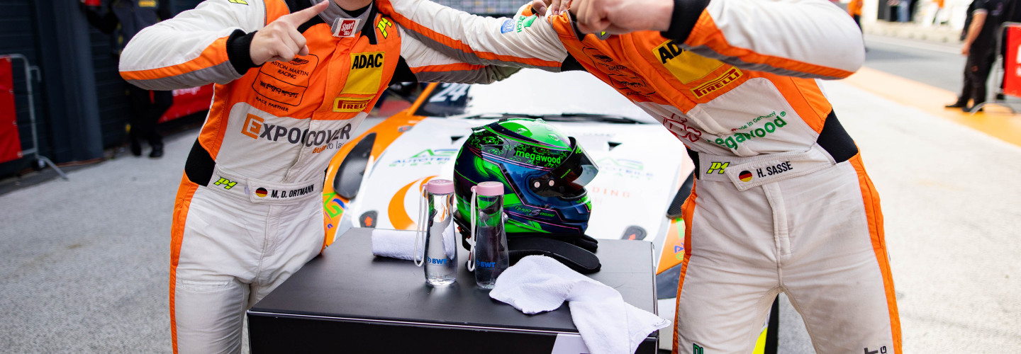 Doppelsieg in Zandvoort für Mike David Ortmann (li.) und Hugo Sasse