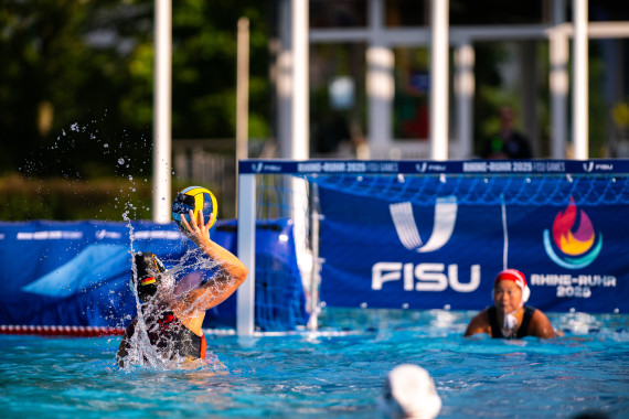Die Wasserballerinnen ziehen ins Halbfinale ein