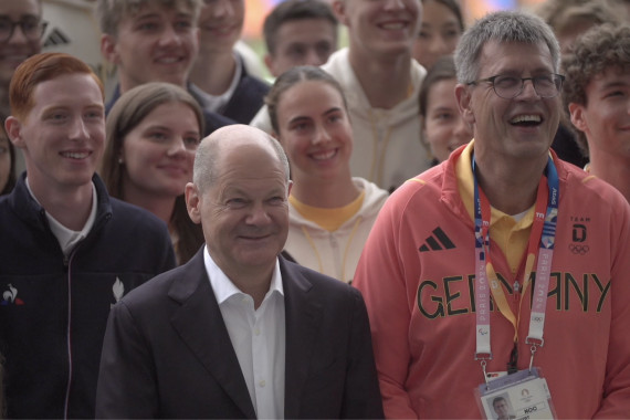 Schnittbilder vom Besuch des Bundeskanzlers im Deutschen Haus.