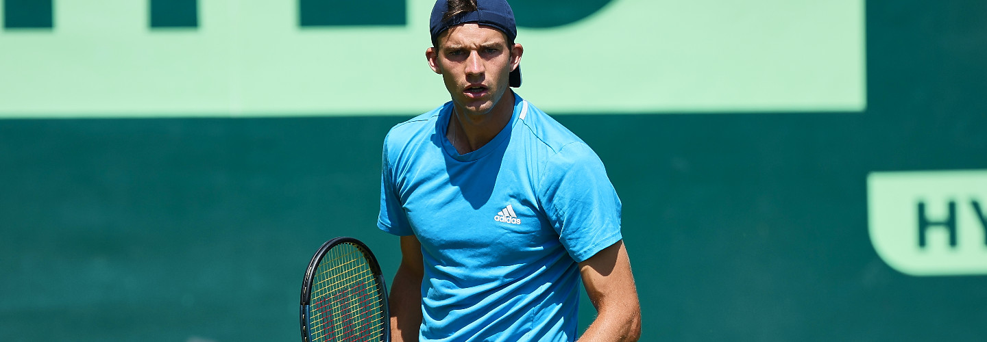 Überraschungsmann Henri Squire steht in der zweiten Runde der French Open und erhält eine Wildcard für das Hauptfeld der 31. TERRA WORTMANN OPEN