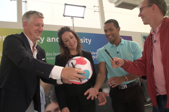 Footage: Podiumsdiskussion zum Thema "Gleichberechtigung und Diversität"