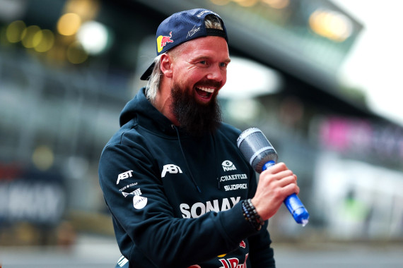 Bei Nicki Thiim geht es rockig zu: Der Däne hört gern Guns N’ Roses