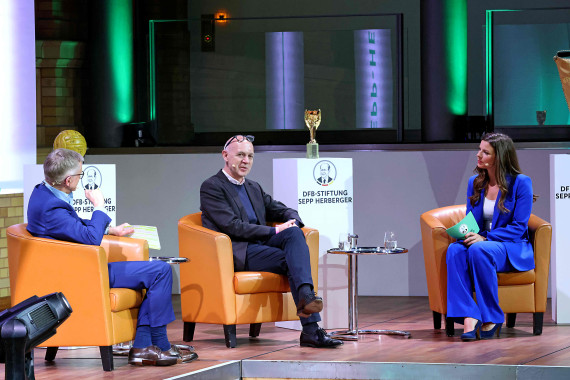 Auch in diesem Jahr wird DFB-Präsident Berd Neuendorf bei den Sepp Herberger Awards dabei sein