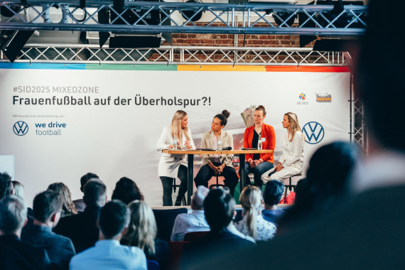 SID Mixed Zone - "Frauenfußball auf der Überholspur?!"