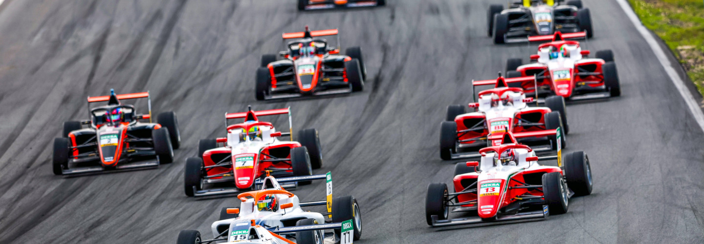 Auftakt in die zweite Saisonhälfte der ADAC Formel 4