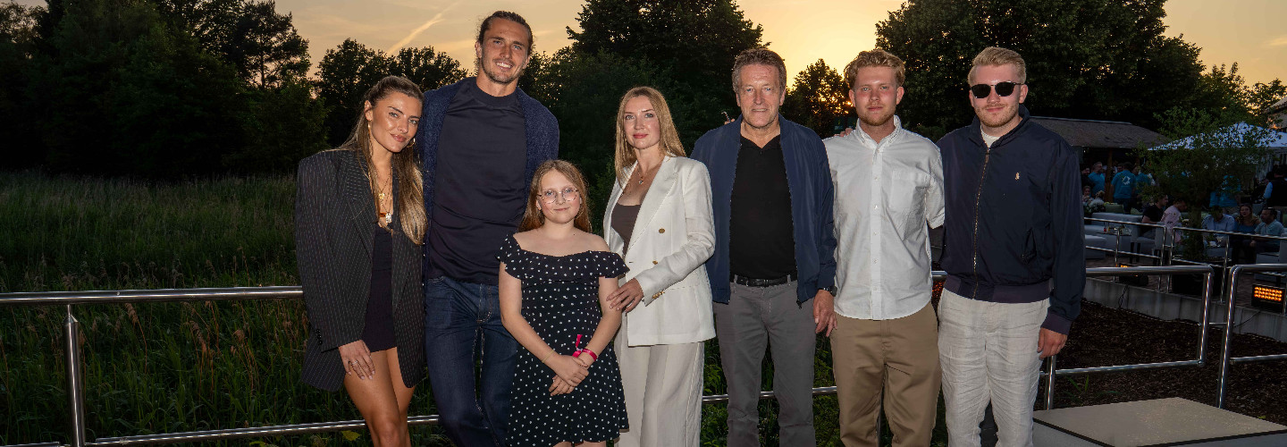 Familie Weber mit Alexander Zverev und Freundin Sophia Thomalla