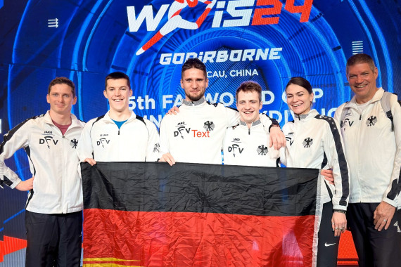 Die deutsche Delegation: vl Dittrich, Kaufmann, Heptner, Carl, Parmanina, Schusser