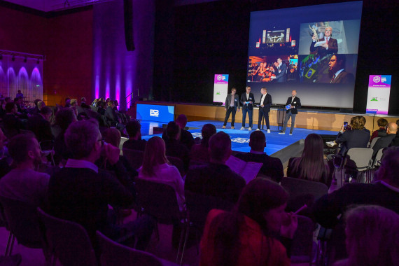 Hoeneß und Co.: SPORT MARKE MEDIEN versammelt Fußball-Spitze in München