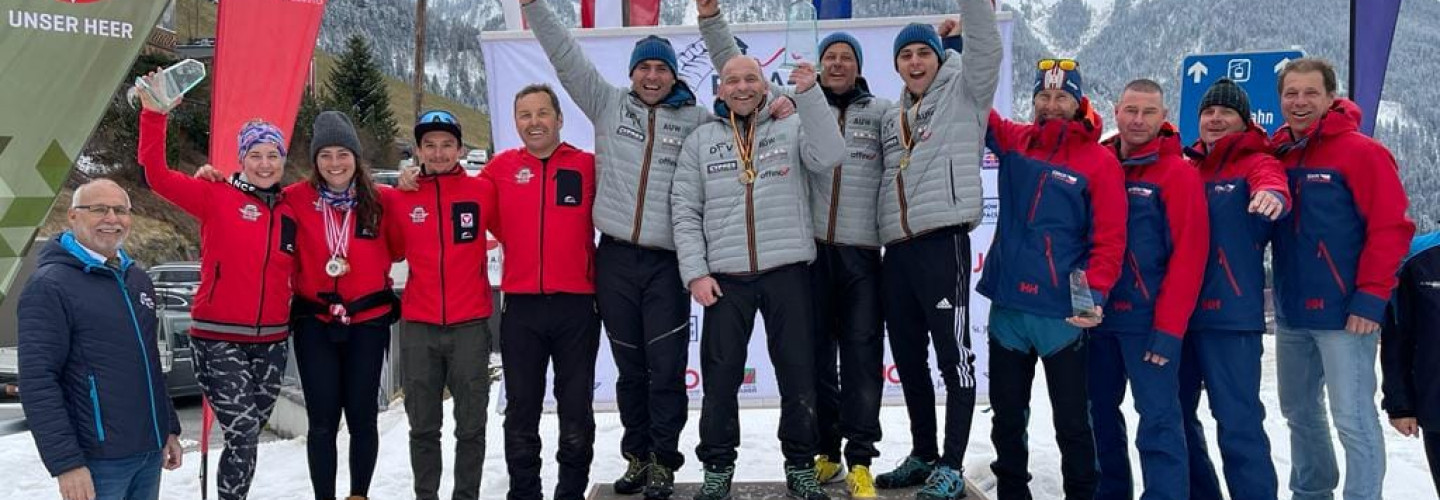 Team WCS St Johann.jpg