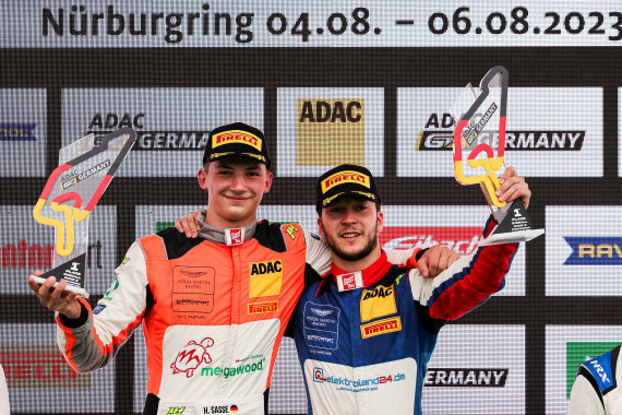 Strahlende Gewinner: Hugo Sasse (li.) und Mike David Ortmann