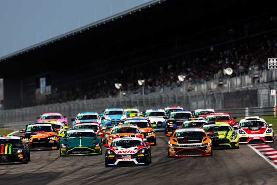 Erster Saisonsieg für den Porsche von AVIA W-S Motorsport