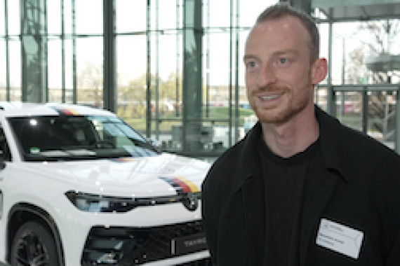 Im Interview spricht VfL-Wolfsburg-Kapitän Maximilian Arnold u.a. über die Bedeutung des Ehrenamts für den Fußball sowie die sportliche Ausgangslage der "Wölfe" vor den letzten Spielen der Saison.