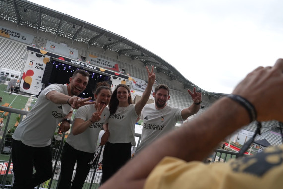 Footage von den Kanut*innen im Deutschen Haus