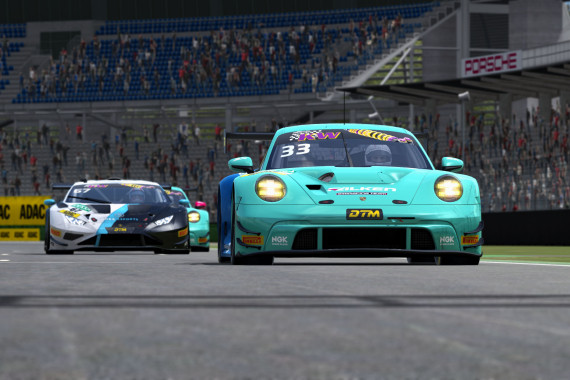 Lucas Müller ist DTM eSports Champion 2025