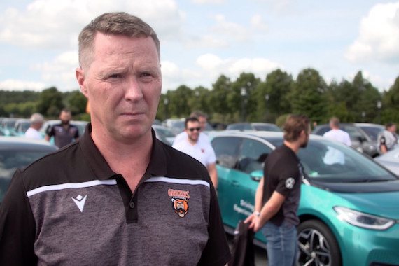 Interview mit dem neuen Trainer der Grizzlys Wolfsburg, Mike Stewart, am Rande der Driving Experience des DEL-Vize-Meisters.