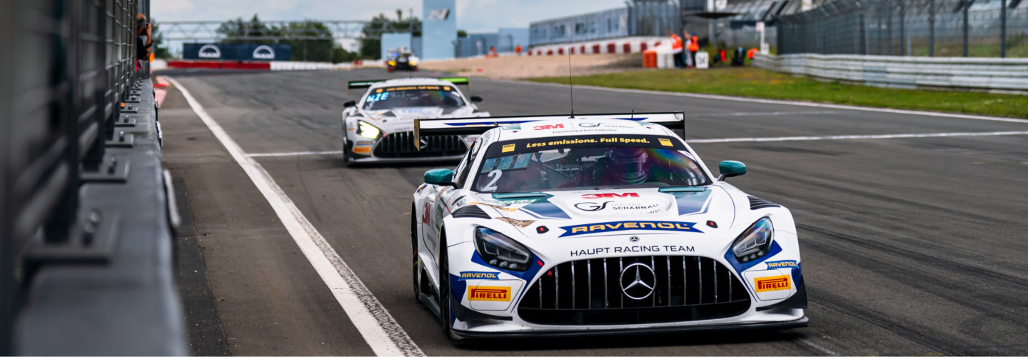 David Schumacher und Salman Owega überquerten die Ziellinie im Jubiläumslauf auf dem ersten Rang