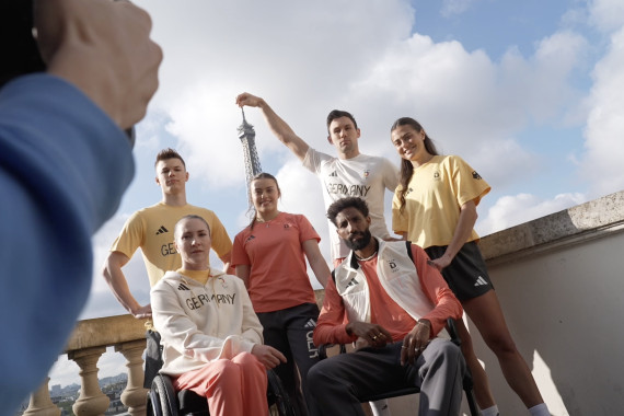 Schnittbilder vom Shooting der Team-D-Athleten Emma Malewski, Niklas Kaul, Amanal Petros, Selin Oruz, Taliso Engel, Edina Müller am Tag der Outfit-Präsentation in Paris.