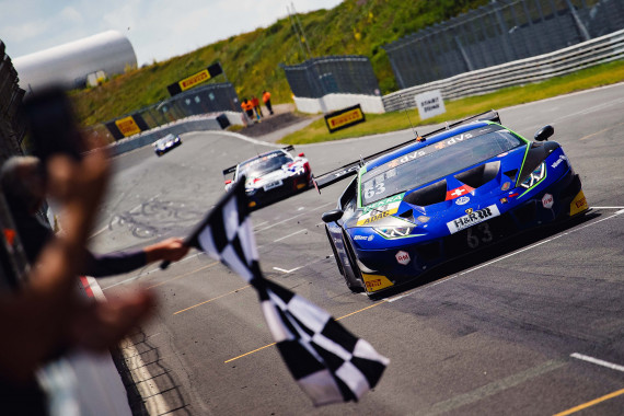 Emil Frey Racing ist mit dem Doppelsieg in Zandvoort endgültig im ADAC GT Masters angekommen