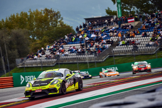 Erster Saisonsieg für den Porsche von Oskar Lind Kristensen und Lachlan Robinson