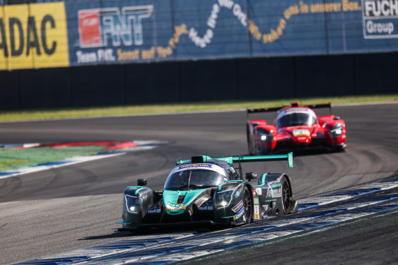 Danny Soufi und Pavel Lefterov (vorne) liegen in der Fahrerwertung an der Spitze