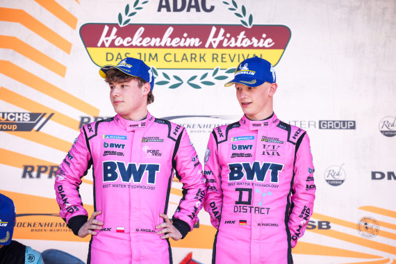 Maksymilian Angelard (links) und Mattis Pluschkell (rechts) wollen auch beim Heimspiel ihres Teams BWT Mücke Motorsport auf dem Lausitzring überzeugen