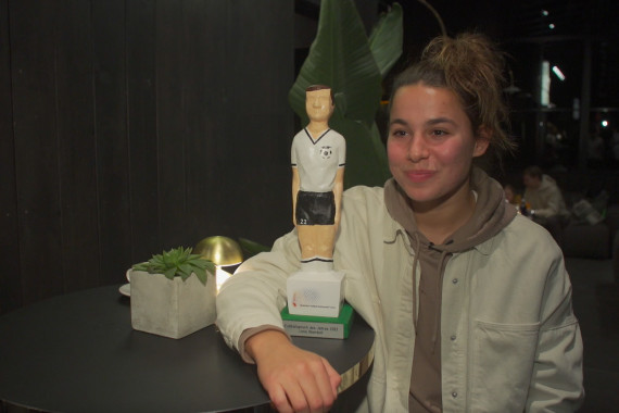 Im Interview spricht Fußball-Nationalspielerin Lena Oberdorf u.a. über ihre Auszeichnung und die Entwicklung des Fußballs der Frauen in Deutschland.