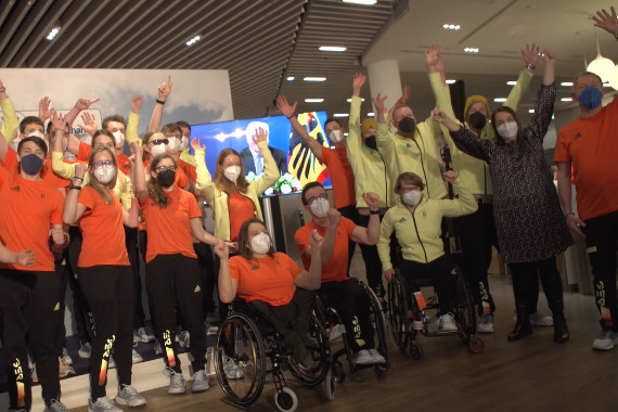 Schnittbilder aus der Lufthansa Lounge