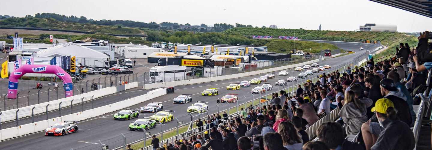 Die Zuschauer dürfen am DEKRA Lausitzring nicht nur auf die Tribünen, sondern auch wieder in das Fahrerlager
