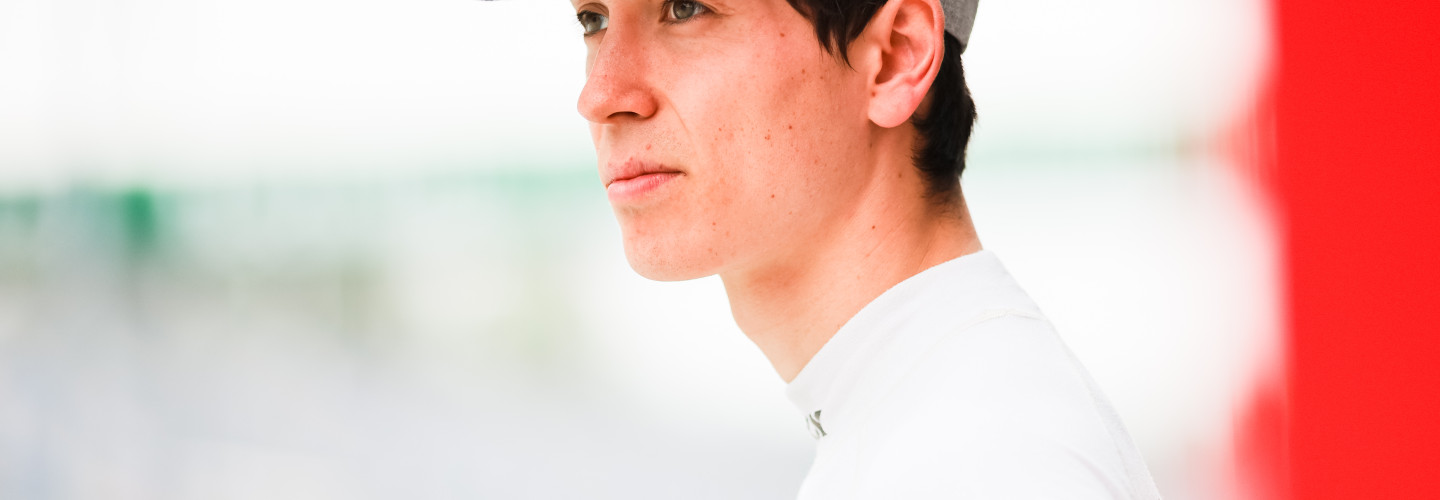 Der frühere Formel-1-Pilot Jack Aitken (27/GB) feiert seine Premiere in der DTM