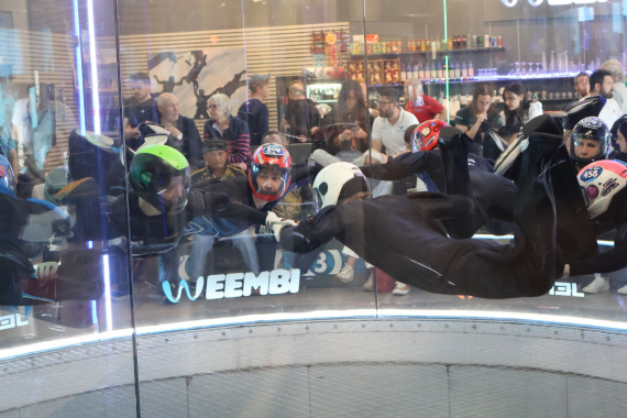 Team Chicanovas im Tunnel