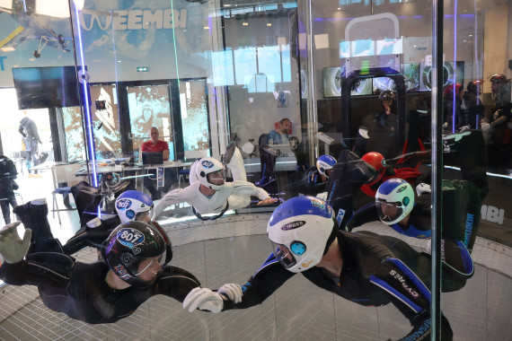 Team Airbus 8way im Tunnel